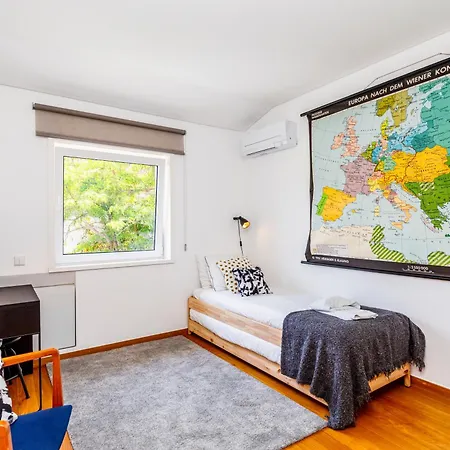 펜션 Casa Da Clementina - A Serene Garden 리스본